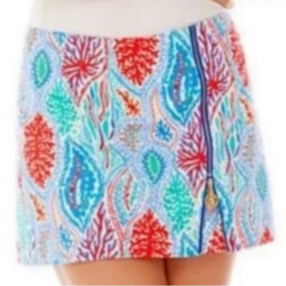 Women's Lilly Pulitzer Mini Skirt Size 8 White Multi-color